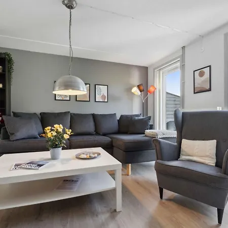 Summer House On Beautiful Romo